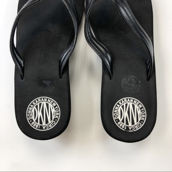 90s Vintage DONNA Karan black platforms logo print Size 8.5
thong style - Picture 3 of 7